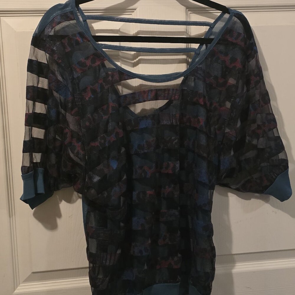 Daytrip Emerald Green & Black Top Size Medium
